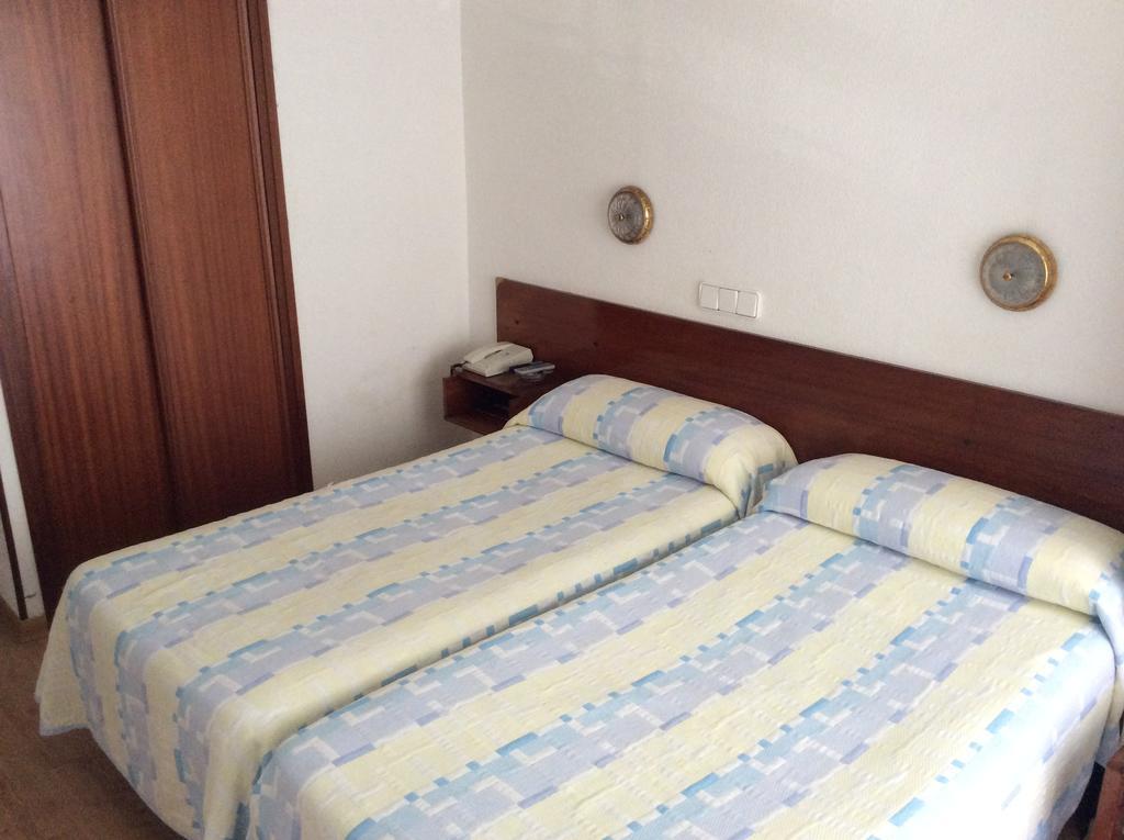Hostal Liebana Santander Bilik gambar