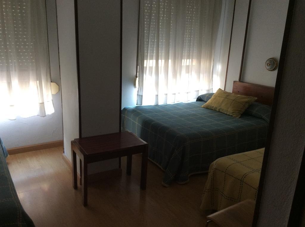 Hostal Liebana Santander Bilik gambar
